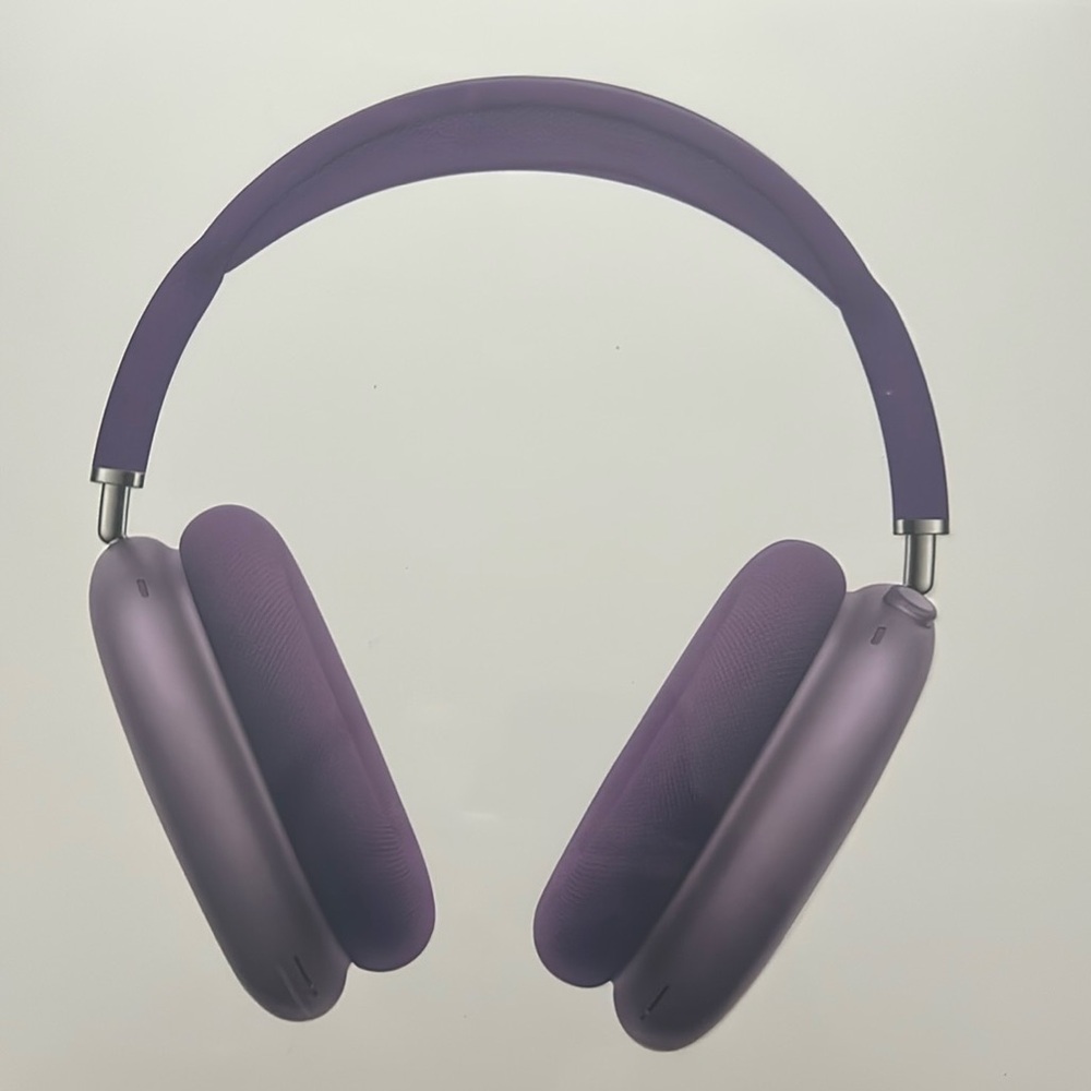 AirPod maxes